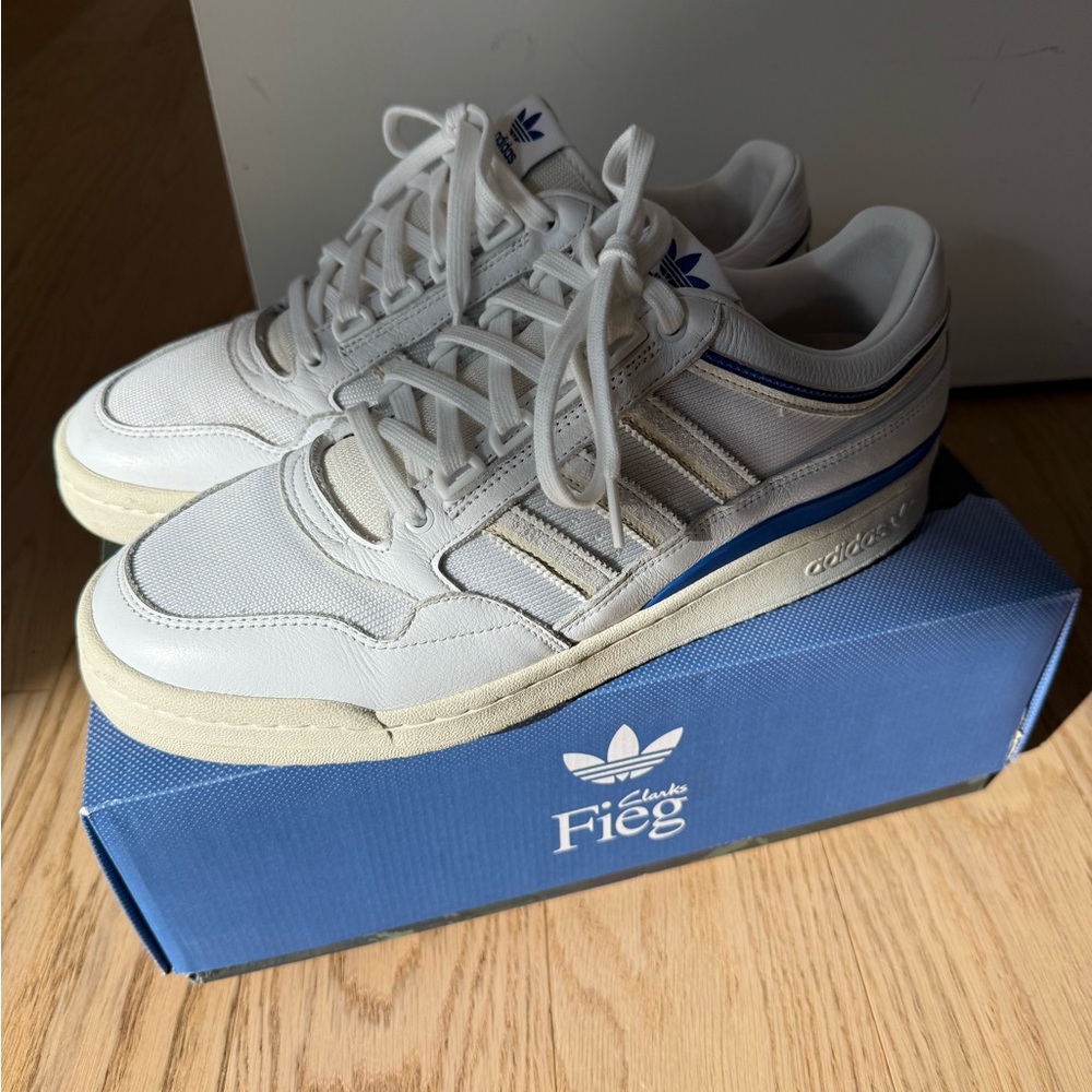 Kith x Adidas x Ronnie Fieg x Clarks x Samba Kithmas Collection // Size 10.5